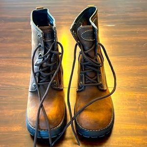 Vintage Skechers boots size 8